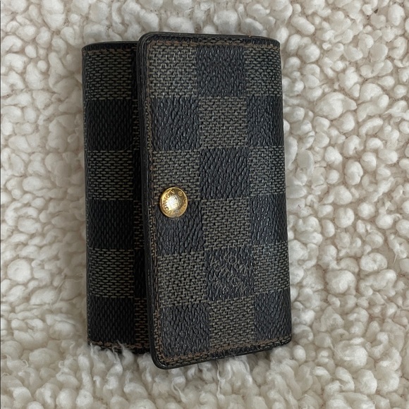 Louis Vuitton Damier Ebene 6 key holder - Picture 1 of 11